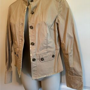 Gap XS khaki jacket lightweight military style perfect for Spring!